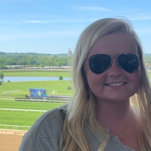 Meet your Posher, Anne